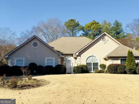 1695 Holly Lake Cir, Snellville, GA 30078