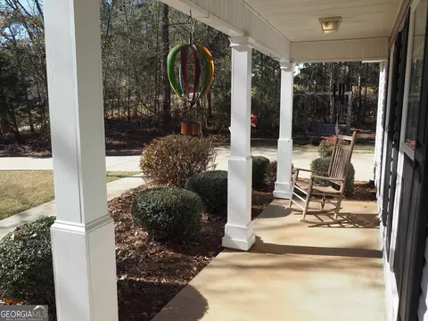 102 Lakeside Dr, Lagrange, GA 30240 photo 5