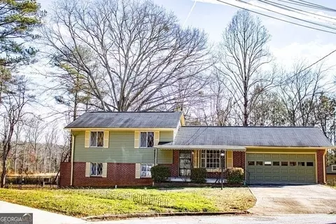 131 Jonathan Rd, Riverdale, GA 30274