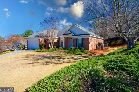 6800 Creekview Ct, Columbus, GA 31904