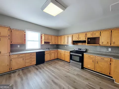 6 Mulberry St, Covington, GA 30014 photo 4