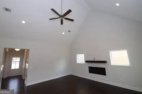 102 Grace Ct, Lagrange, GA 30241 photo 2
