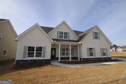 102 Grace Ct, Lagrange, GA 30241