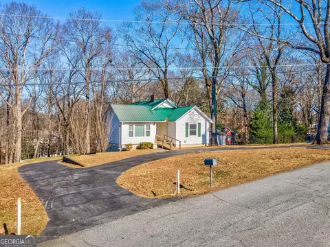 2001 Westwood Rd SE, Smyrna, GA 30080