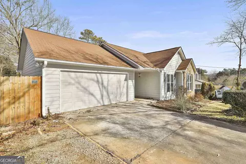 3820 Hackney Dr, Rex, GA 30273 photo 6