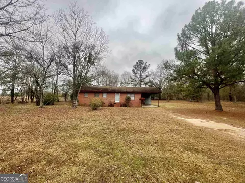 316 Lower Rocky Springs Rd, Eastman, GA 31023