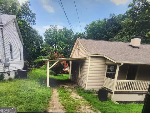 201 S Pine St, Toccoa, GA 30577 photo 2
