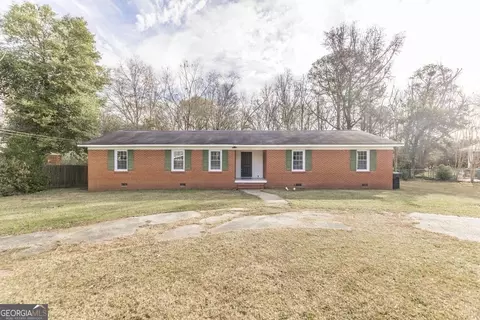 101 Maple Dr, Dublin, GA 31021 photo 2