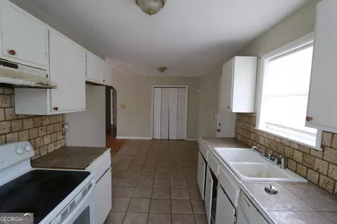 24 Fulton St, Lagrange, GA 30241 photo 9