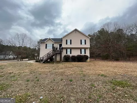 2 Talon Ct, Kingston, GA 30145