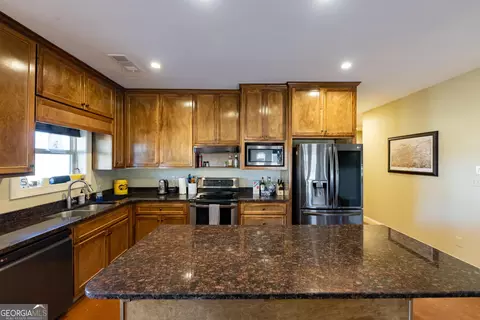 484 Five Points Rd, Milner, GA 30257 photo 4