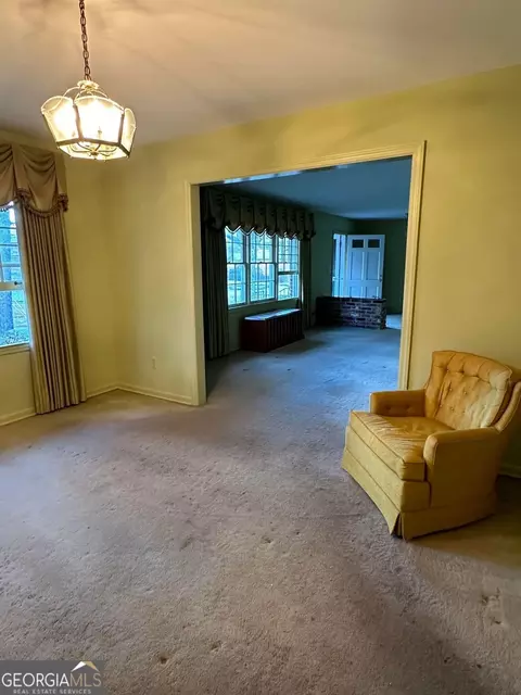 1989 Pine Valley Dr, Morrow, GA 30260 photo 11