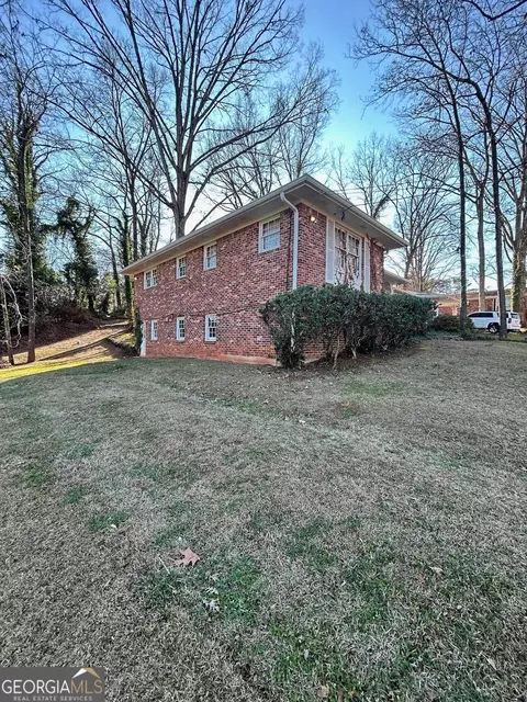 1989 Pine Valley Dr, Morrow, GA 30260 photo 6