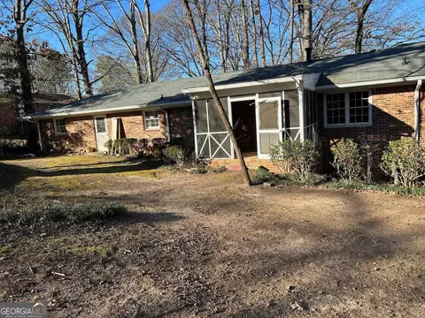 1989 Pine Valley Dr, Morrow, GA 30260 photo 7
