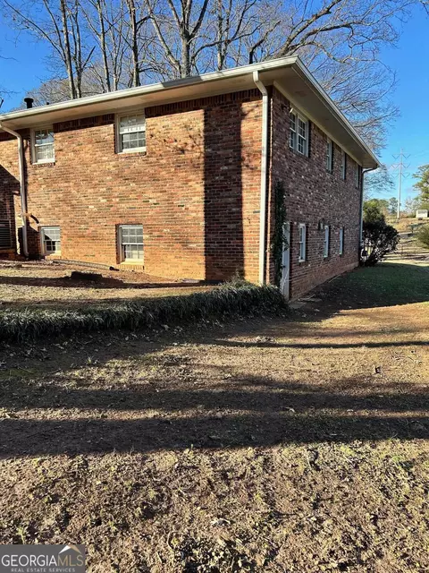 1989 Pine Valley Dr, Morrow, GA 30260 photo 5