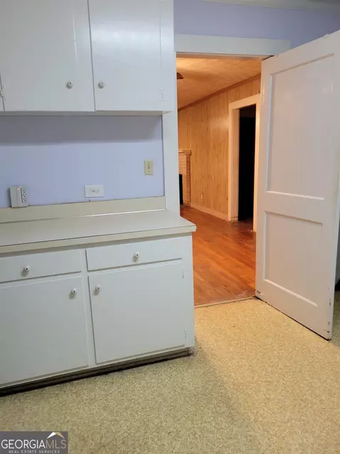 46 E Stephens St, Winder, GA 30680 photo 10