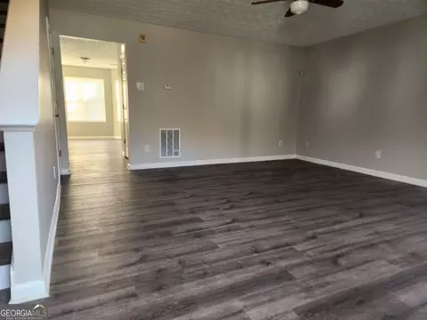 3051 Waldrop Cir, Decatur, GA 30034
