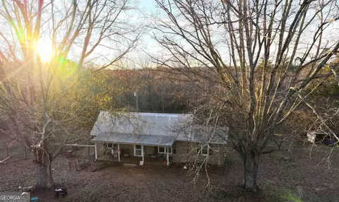 655 Reavesville Rd, Bowdon, GA 30108