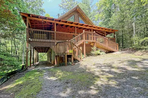 138 Holly Hollow Ln, Lakemont, GA 30552