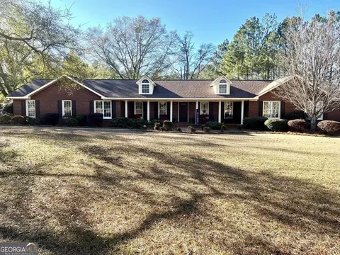 1344 Old Toomsboro Rd, Dublin, GA 31021