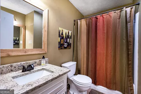 124 Shady Oaks Dr, Lagrange, GA 30240 photo 4