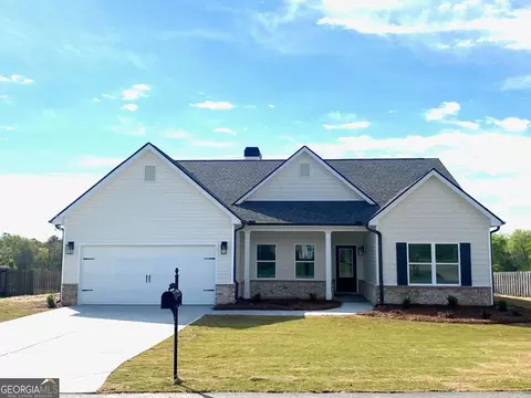 124 Oakwood Dr, Eatonton, GA 31024