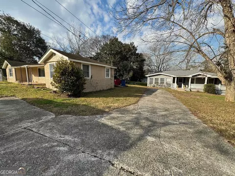 2755 Allen Rd, Macon, GA 31216