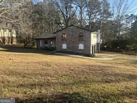 3924 Rolling Pl, Conley, GA 30288
