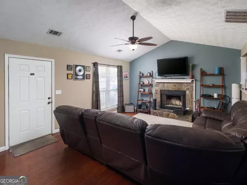 191 Fern Ct, Hampton, GA 30228 photo 4