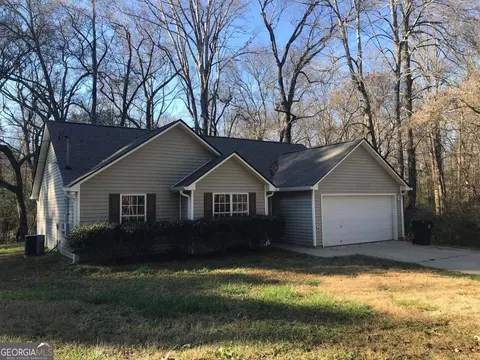 479 Lakeshore Dr, Stockbridge, GA 30281