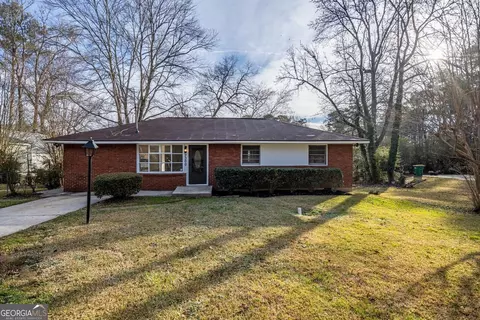 7300 Howard Cir, Jonesboro, GA 30236