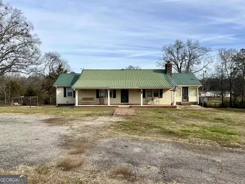 171 Crest Hwy, Molena, GA 30258