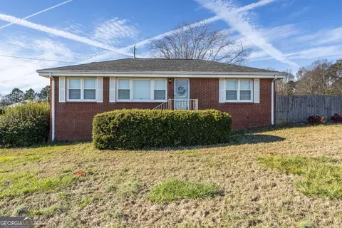 781 N Pomona Rd, Griffin, GA 30223