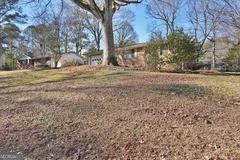 3216 Westwood Dr, Doraville, GA 30340