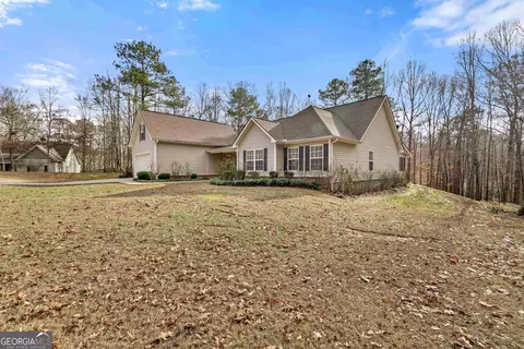 68 Queen Ct, Commerce, GA 30530 photo 4