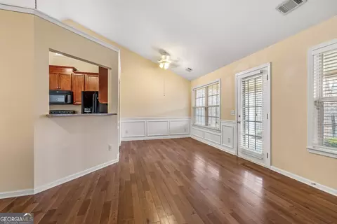 68 Queen Ct, Commerce, GA 30530 photo 9
