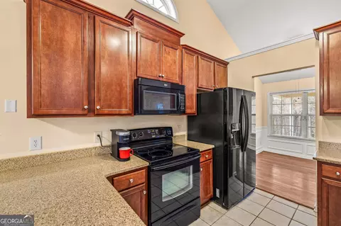 68 Queen Ct, Commerce, GA 30530 photo 11