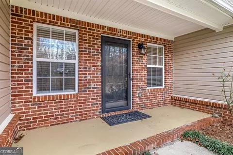 68 Queen Ct, Commerce, GA 30530 photo 5