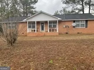 825 Karen Dr, Eastman, GA 31023