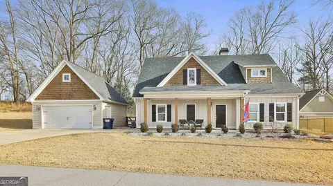 35 E Second St, Newnan, GA 30263