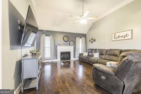 313 Christopher Luke Cir, Perry, GA 31069 photo 10