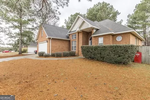 313 Christopher Luke Cir, Perry, GA 31069 photo 3