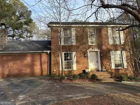 200 Mckinley Cir, Lagrange, GA 30240 photo 2