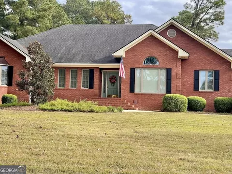 102 Oakatee Ct, Cordele, GA 31015
