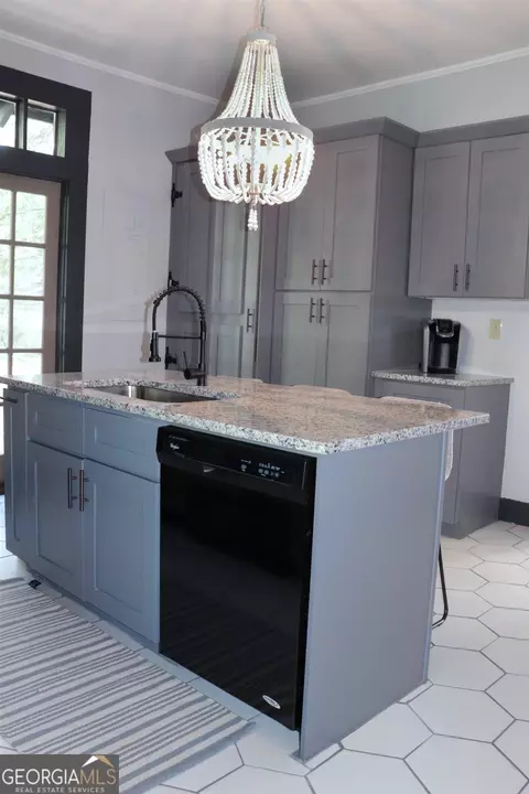 107 3rd St, Monroe, GA 30655 photo 6