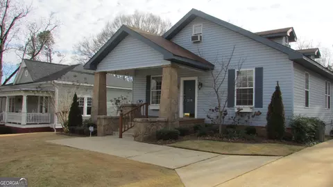 319 Country Club Rd, Lagrange, GA 30240