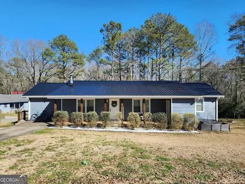 106 Woodmier Cir, Thomaston, GA 30286