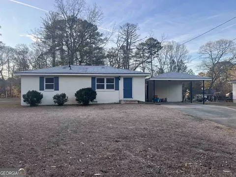 8233 Highland Dr SW, Covington, GA 30014