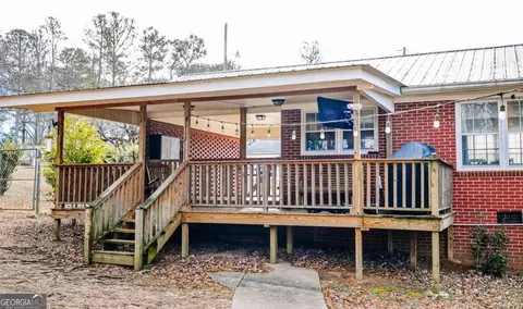 283 Roosevelt Blvd, Commerce, GA 30529 photo 2