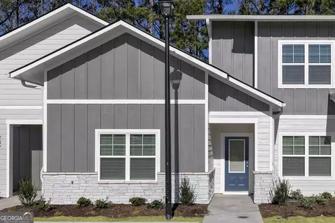 245 Rooker Dr, Lagrange, GA 30241